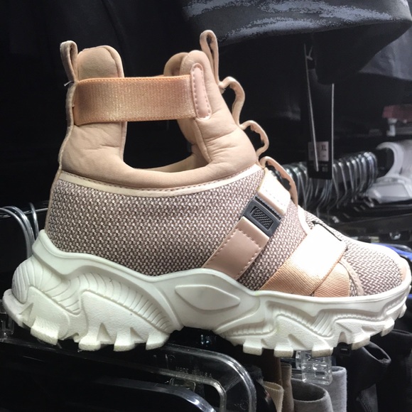 Brand:Exotik’s Color:Rose súper comfortable casual shoes beautiful unique style - Picture 1 of 3